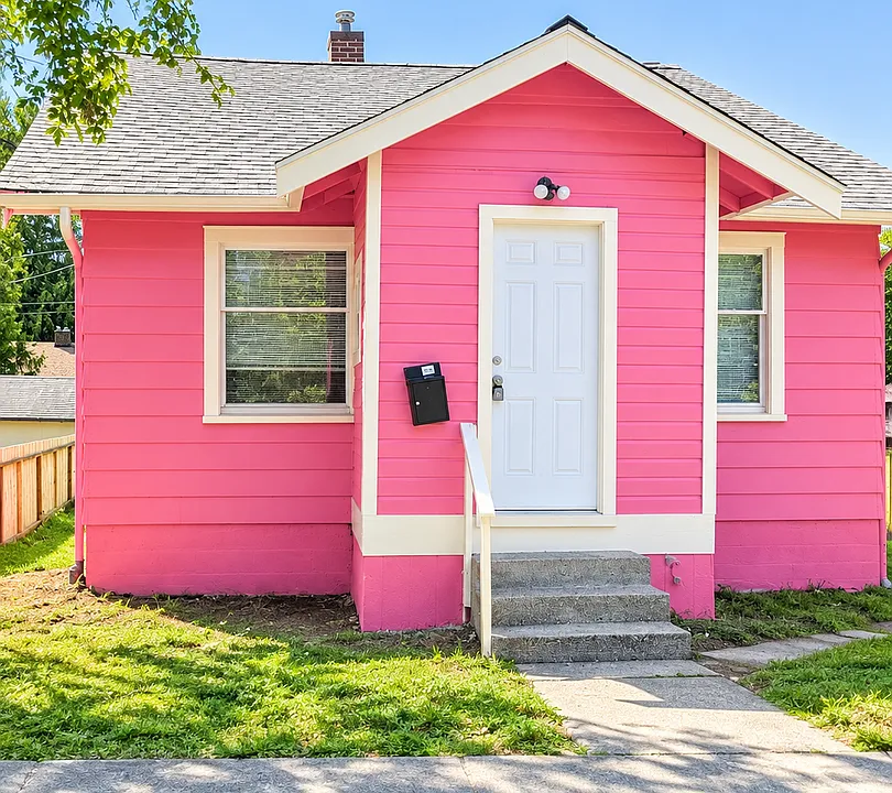 1109 Humboldt St