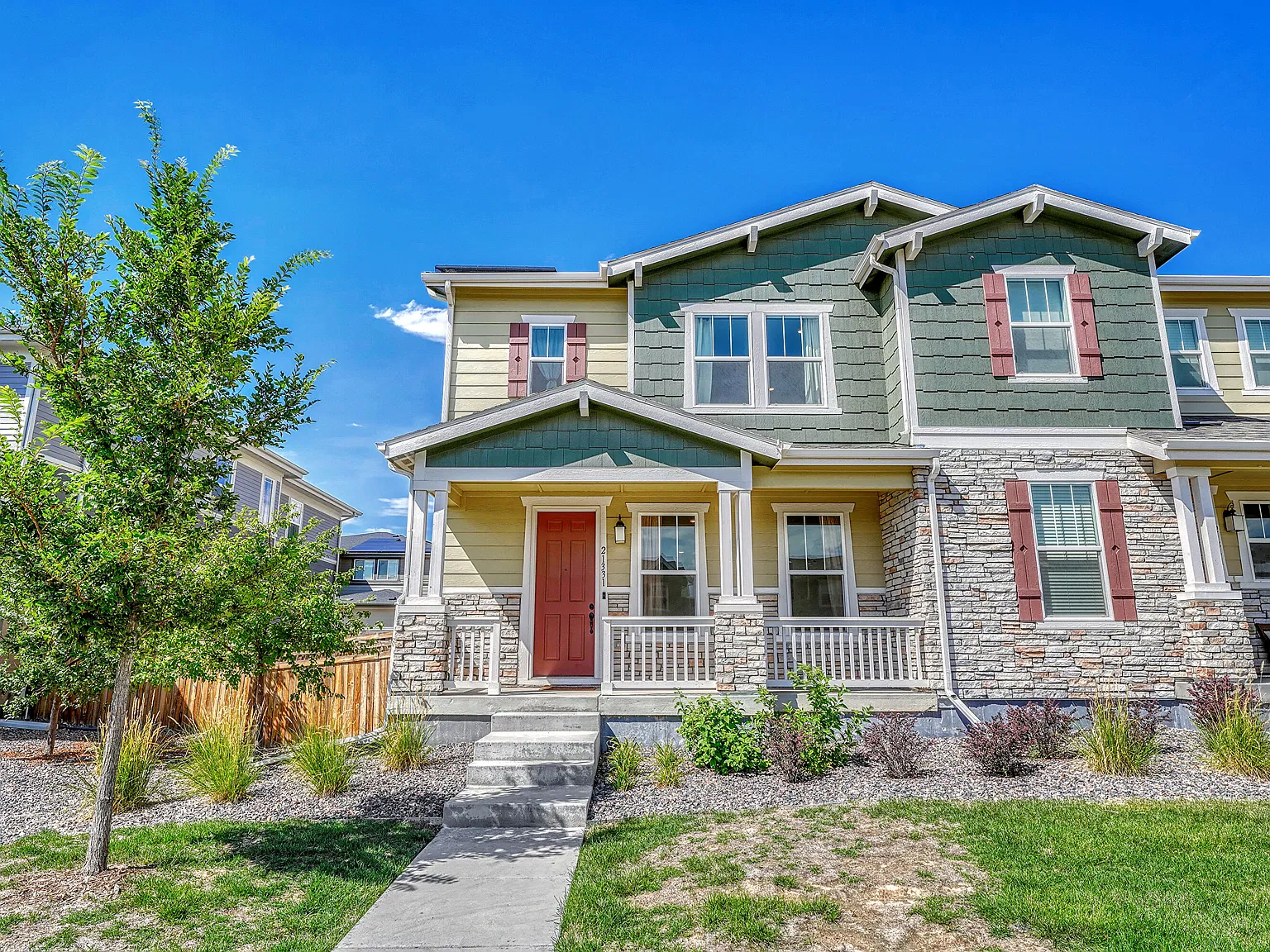 Charming 3-Bed Home in Painted Prairie — Photo 1