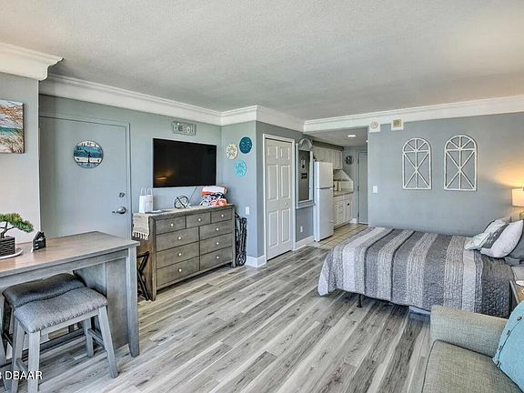 5th image of 2700 N Atlantic Ave #1118