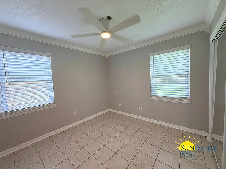 48 Poulton Dr — Photo 20