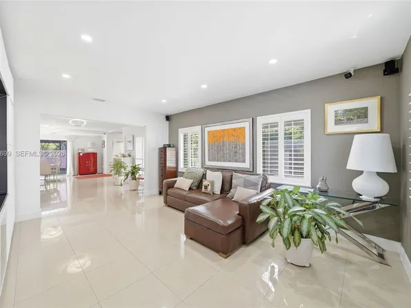 2190 SW 20th St, Miami, FL 33145
