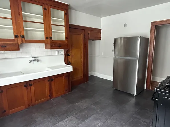 12622 Mount Overlook Ave #2, Cleveland, OH 44120