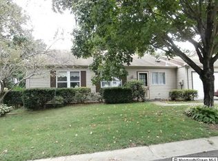 814 Westminster Ct #B, Manchester Township, NJ 08759