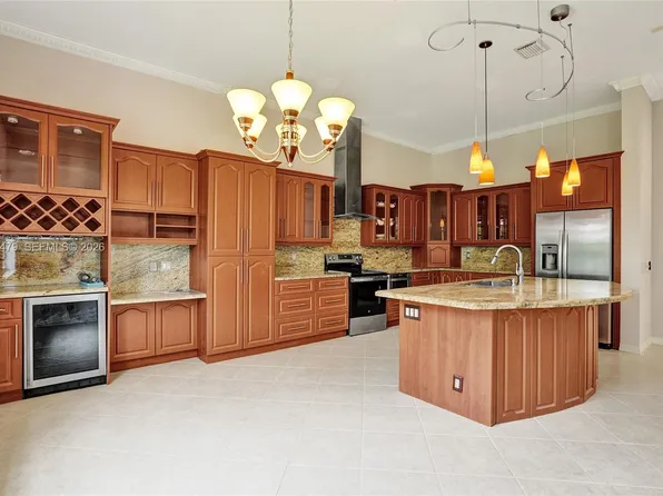 1169 Peregrine Way, Weston, FL 33327