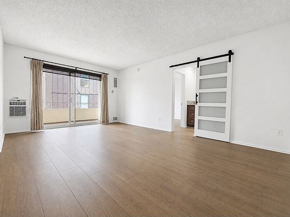 3rd image of 12340 Rochester Ave APT 108