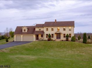 128 Roland Dr, Port Matilda, PA 16870