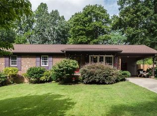 713 N 9th St, Mebane, NC 27302