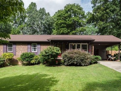 713 N 9th St, Mebane, NC, 27302