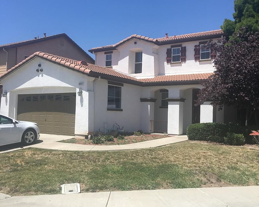 1st image of 2211 Cabana Ln