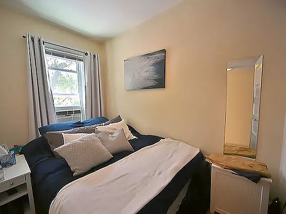2nd image of 246 E 51st St APT 5