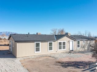 734 3rd St SW, Rio Rancho, NM 87124