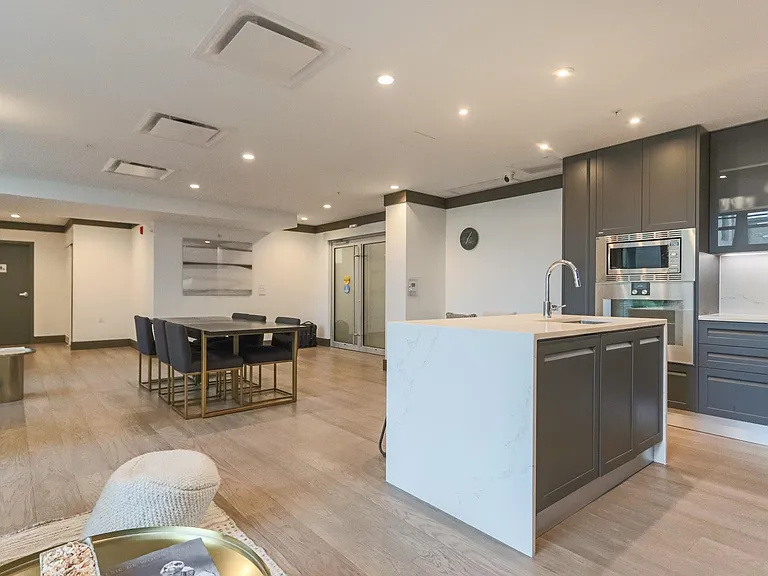 5733 Alberta St #305 — Photo 20