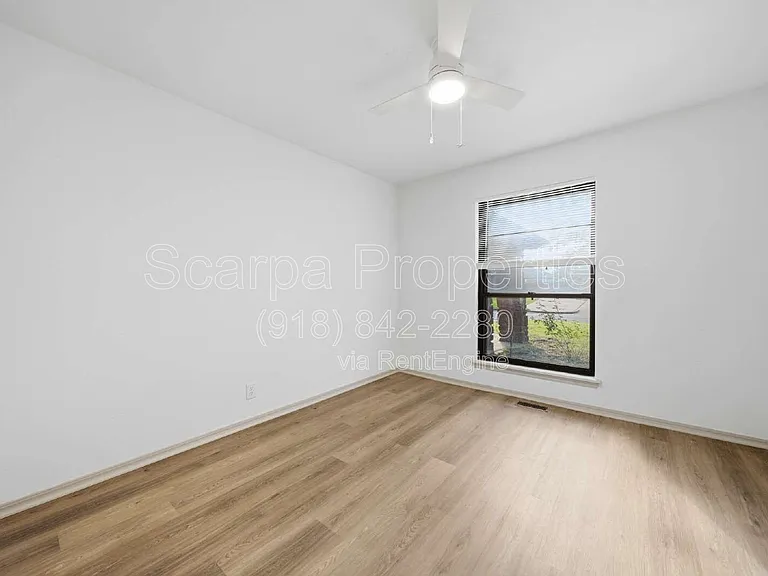 11648 N 104th East Ave — Photo 21