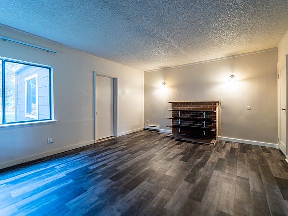 4th image of 14428 Washington Ave SW