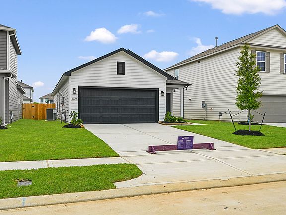 3rd image of 11627 Heritage Wind Dr