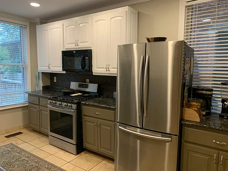141 Warren St — Photo 15