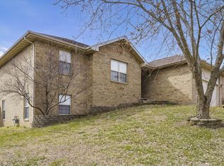 2410 W Kendall, Ozark, MO 65721