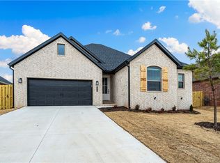 1910 Edwards St, Pea Ridge, AR 72751