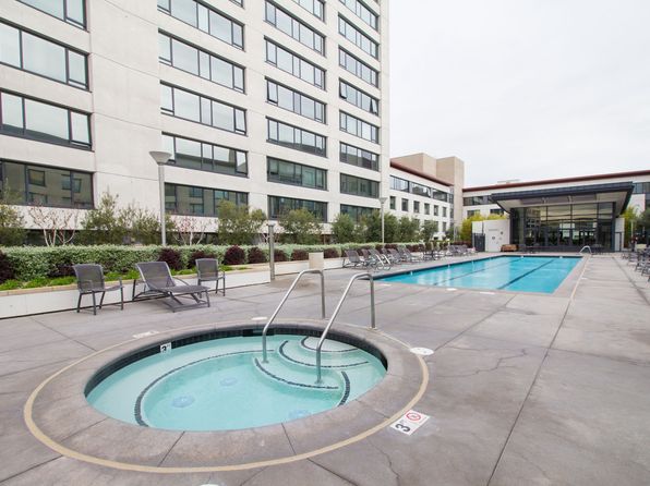 250 King St #60434818