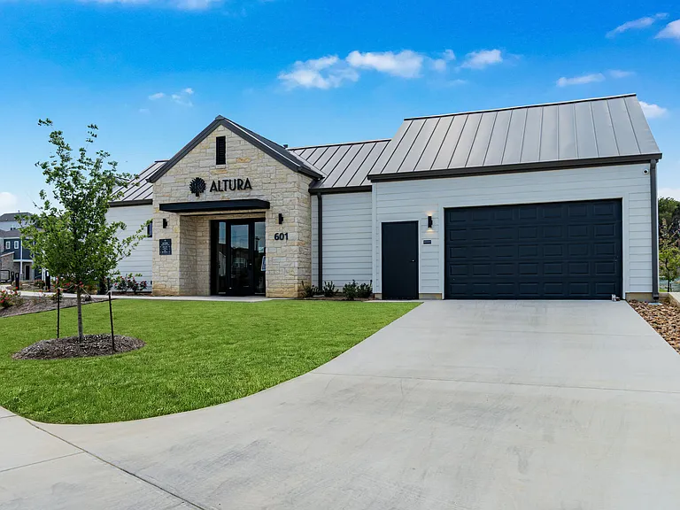 Altura Luxury Rental Homes apartments community photo