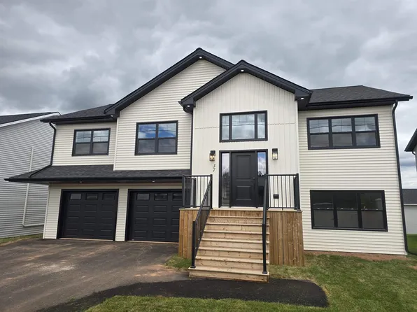 37 Hudson Ave, Charlottetown, PE C1E 3W1