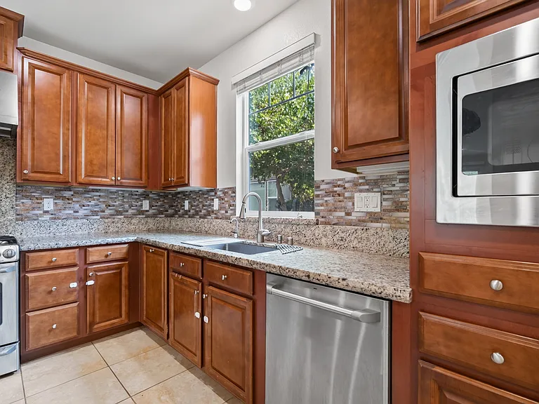 2823 Alliston Loop — Photo 12