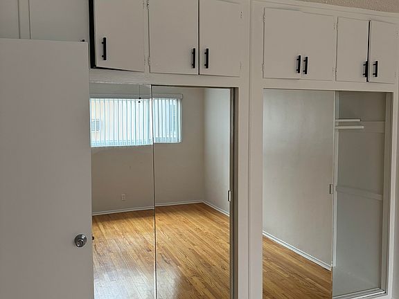 4th image of 4650 Cahuenga Blvd APT 2