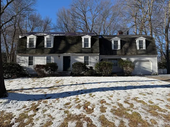 54 Rogers Rd, East Longmeadow, MA 01028