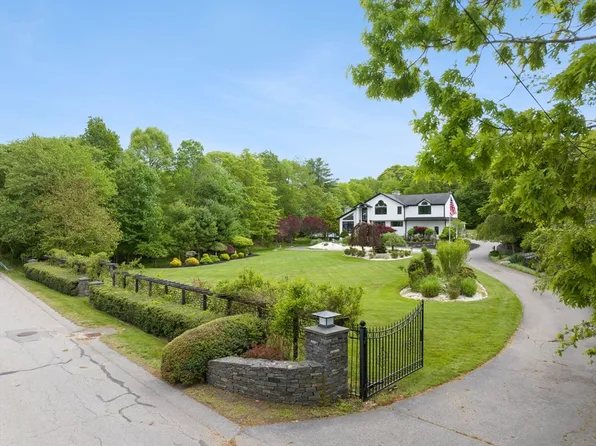 75 Narrows Rd, Assonet, MA 02702