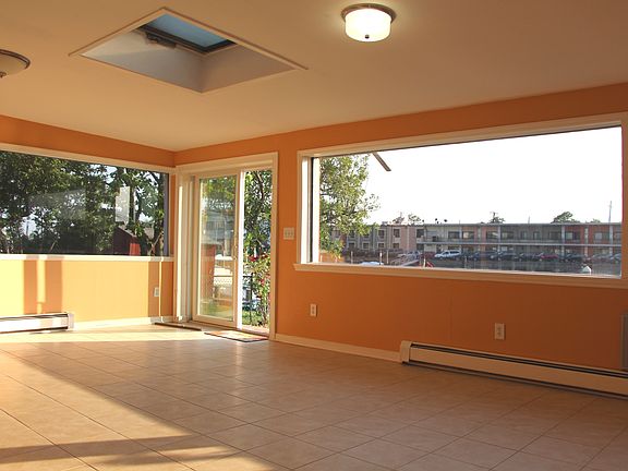 3rd image of 16414 95th St