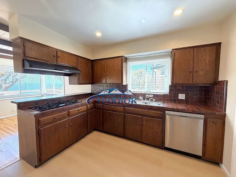 3506 Graysby Ave — Photo 9