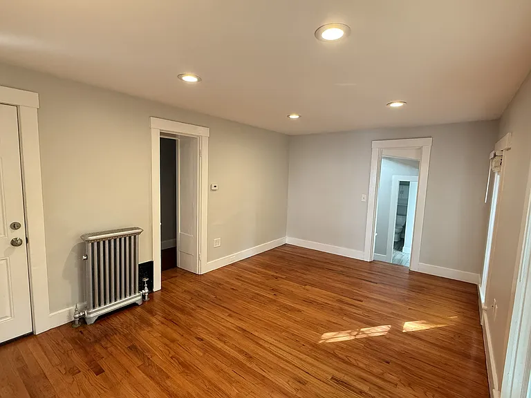 43 Winthrop St #2 — Photo 15