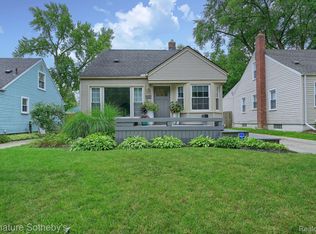 1907 Cambridge Rd, Berkley, MI 48072