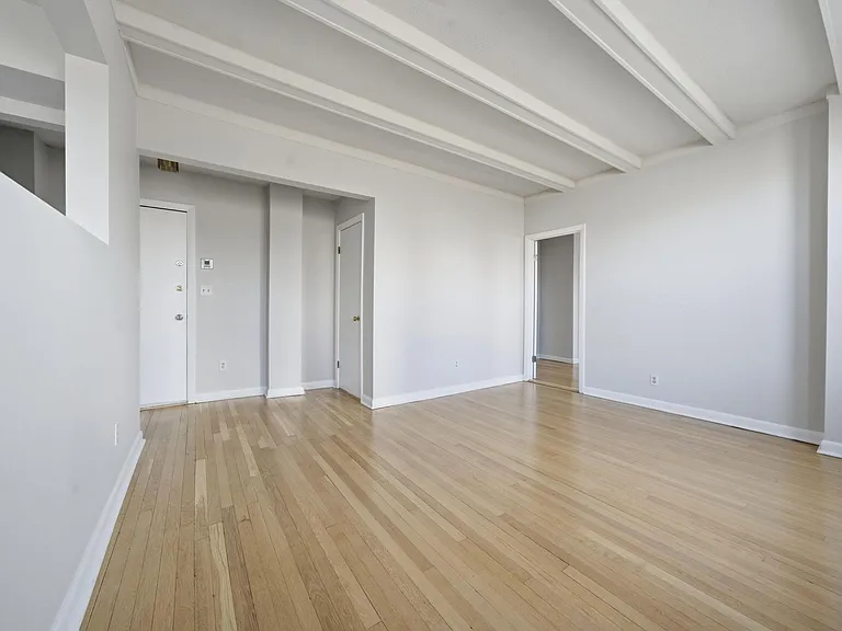 1480 Commonwealth Ave #10 — Photo 1
