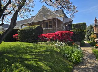 8728 Frontenac St, Philadelphia, PA 19152