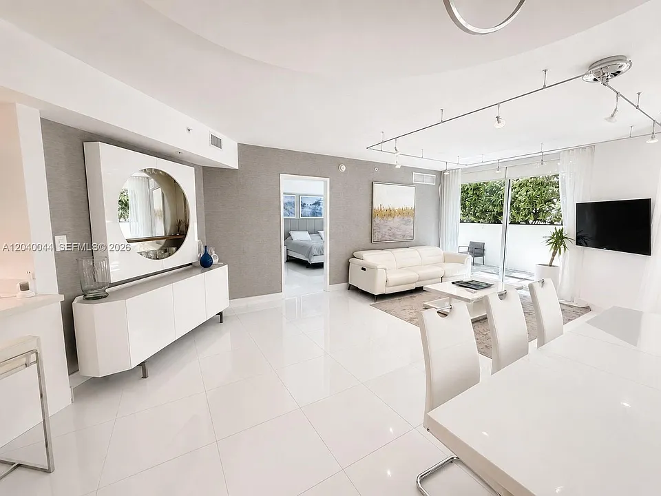 200 Sunny Isles Blvd #2-504