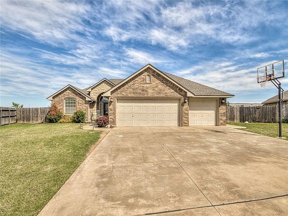 2nd image of 4005 Monticello Ct