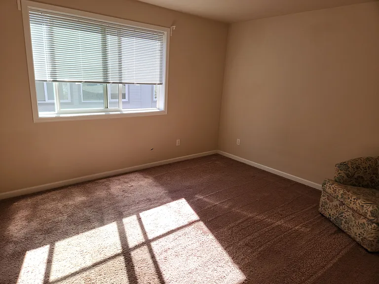 9230 SE Caruthers St — Photo 7