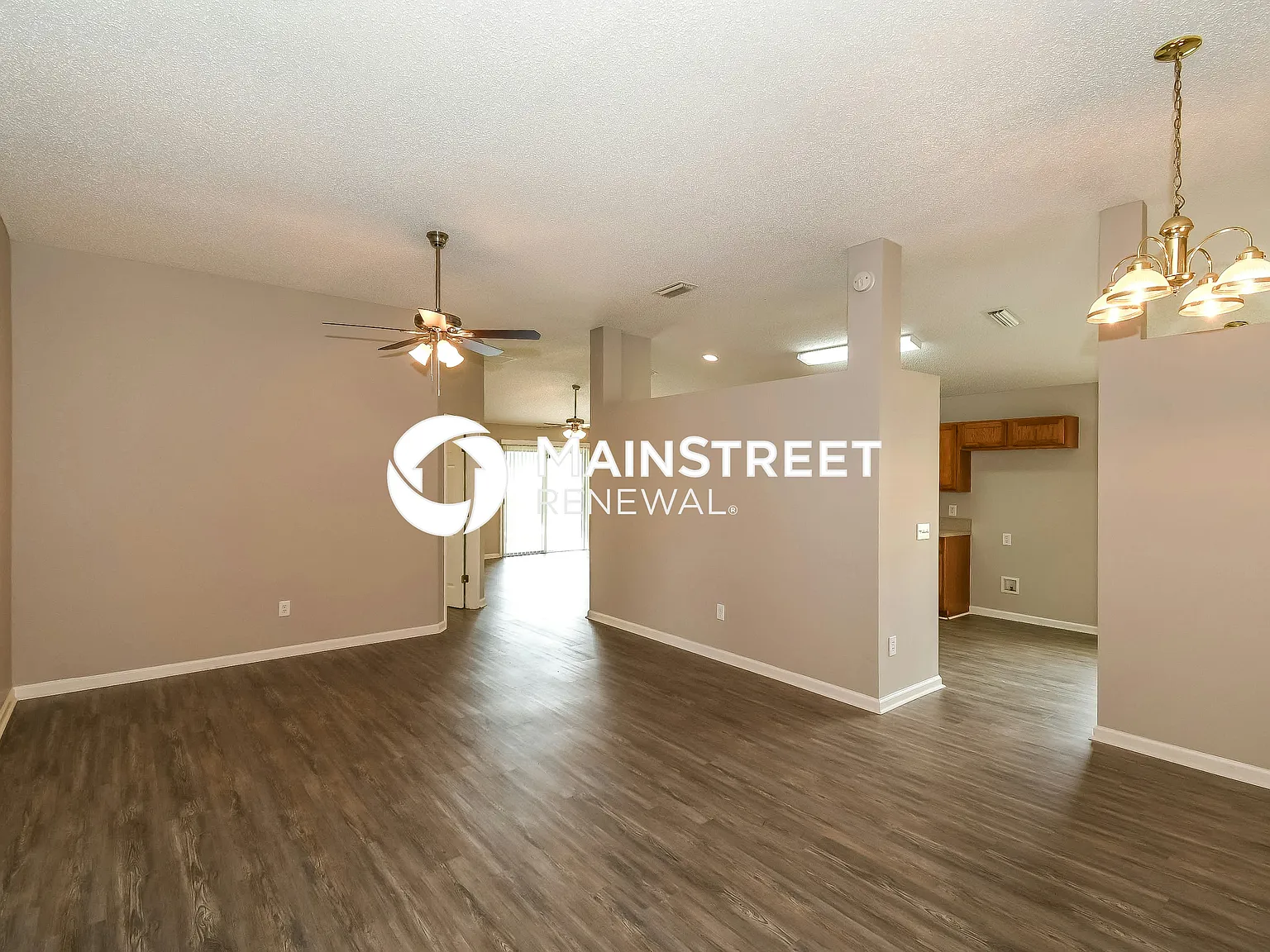 11731 Deep Springs Dr N — Photo 3