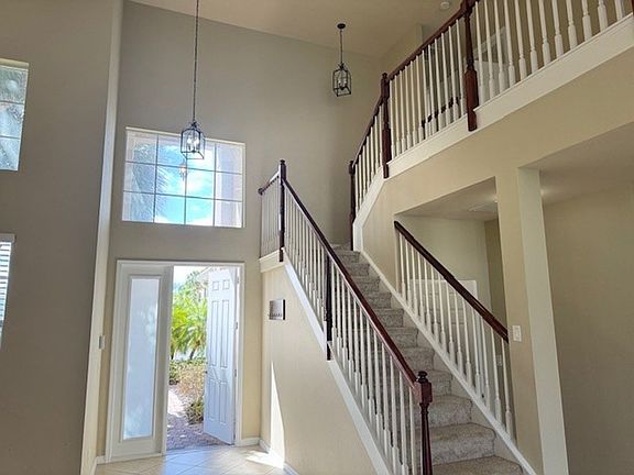 4th image of 11084 Sparkleberry Dr