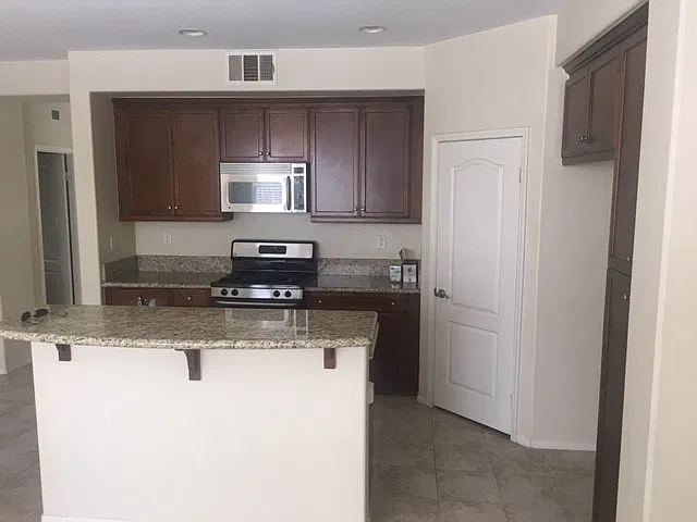 40107 Pasadena Drive - 1 — Photo 2