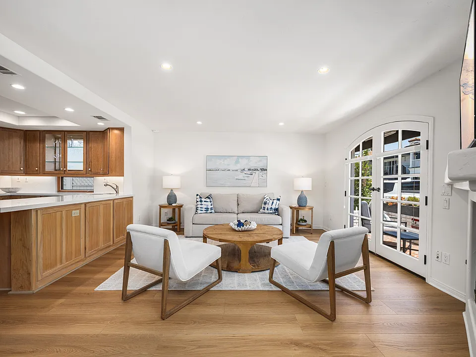 117 Marine Ave #AB