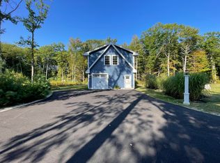 13 Roseberry Ln, Kittery, ME 03904