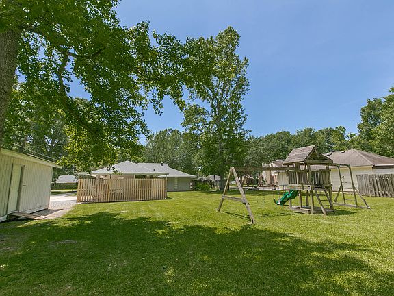 3rd image of 40328 Old Hickory Ave