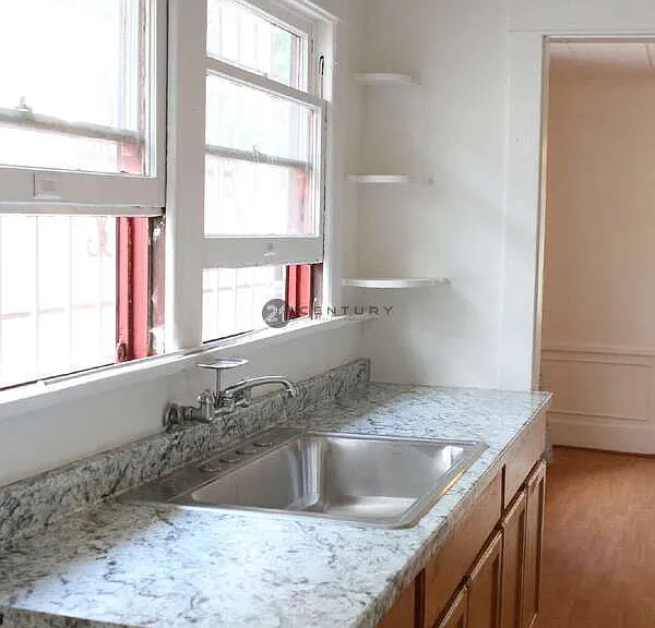 824 N Ridgewood Pl — Photo 22