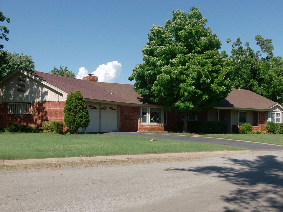 1st image of 621 N Bailey St