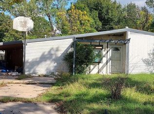 706 Rockdale Rd, Rockdale, TX 76567