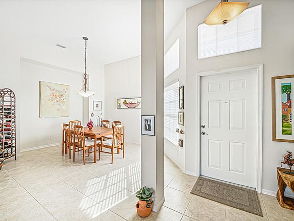 2nd image of 8535 Royal Verona Cir