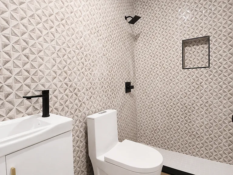 124 Grove St #3 — Photo 4