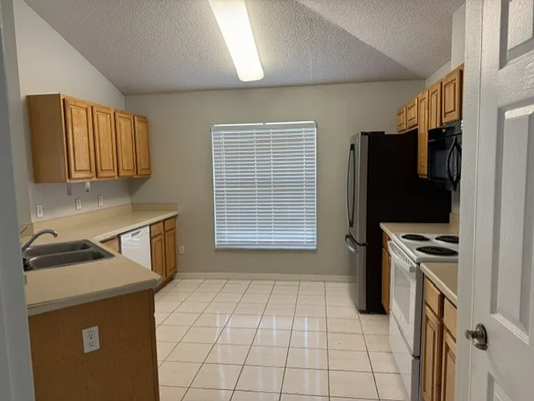 16 Fernmeadow Ln — Photo 9